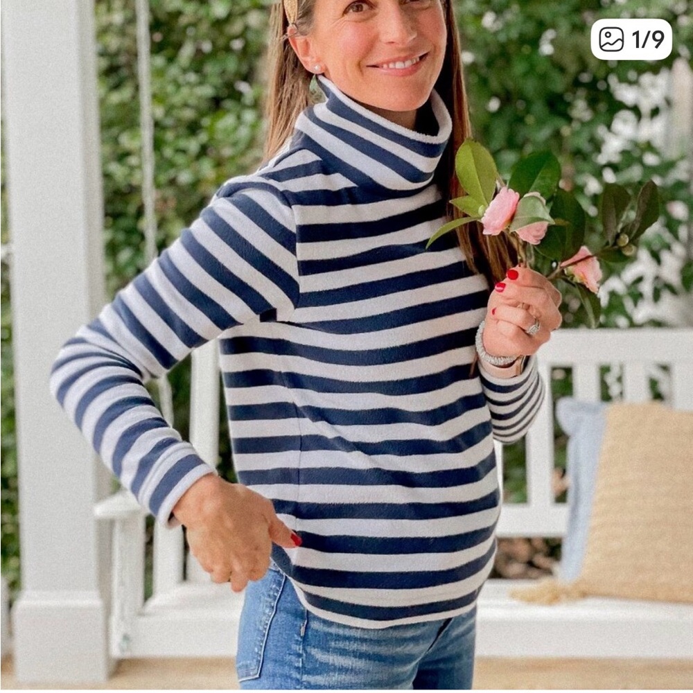 Dudley Stephens Park Slope Navy/White Striped Turtleneck Vello Fleece